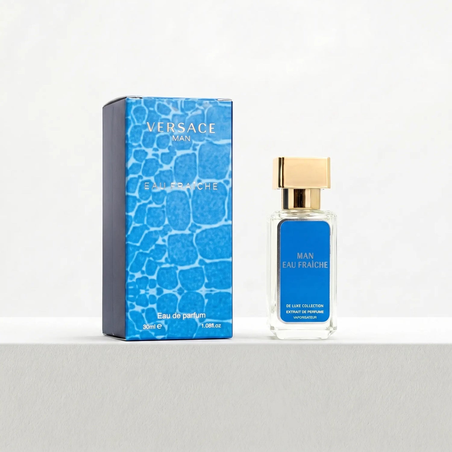 Versace Man Eau Fraiche beyaz limon ve yıldız meyvesi notalı ferah kalıcı erkek parfümü